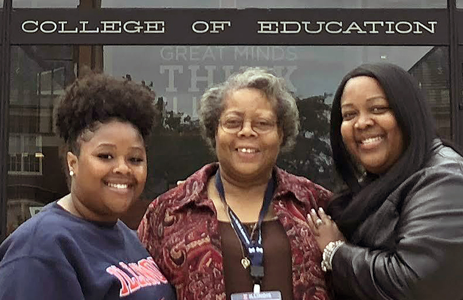 Roslyn Hunt and daughter Deborah Giboney, right, and granddaughter Debriana Giboney, right.